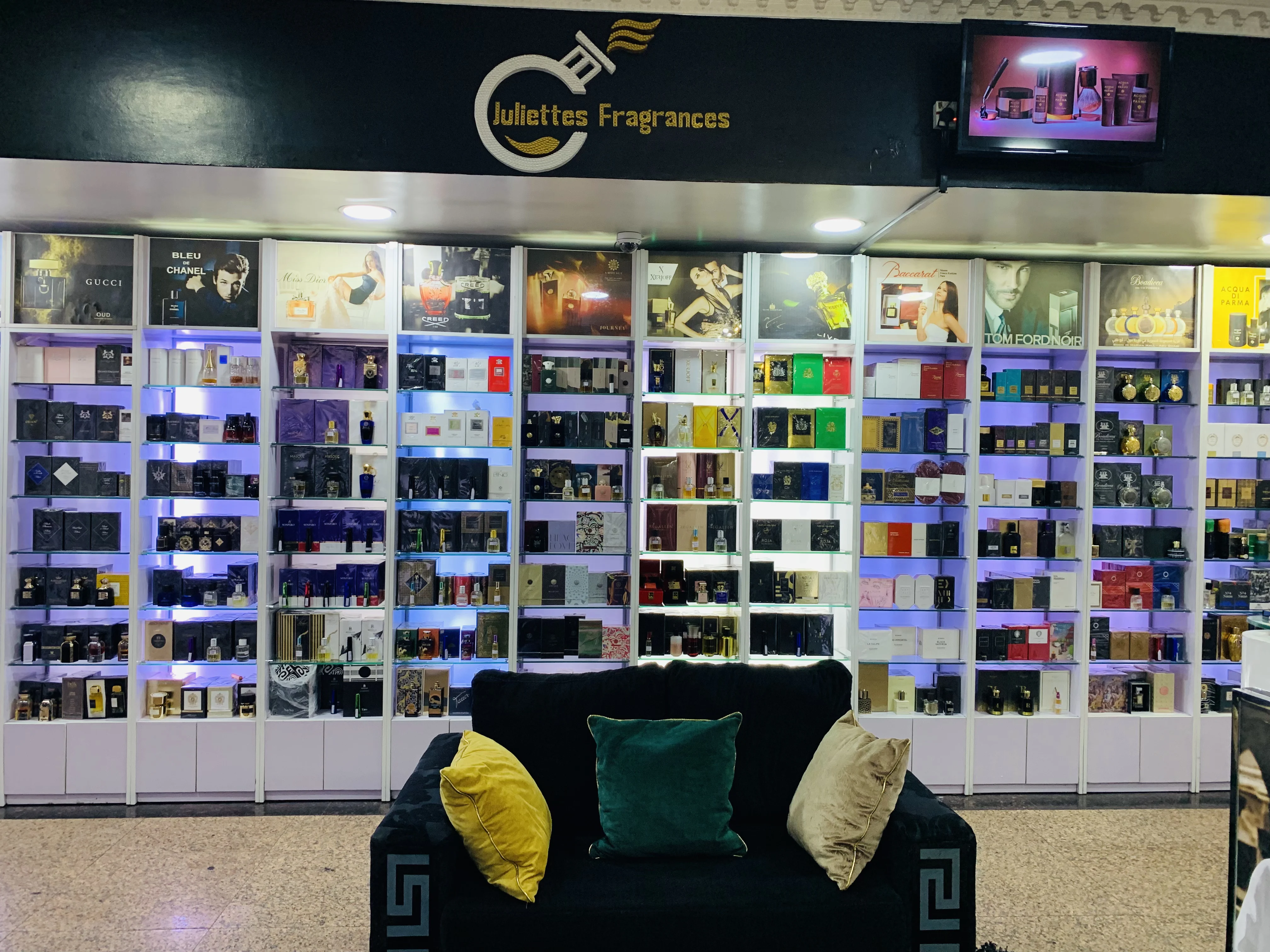 store image